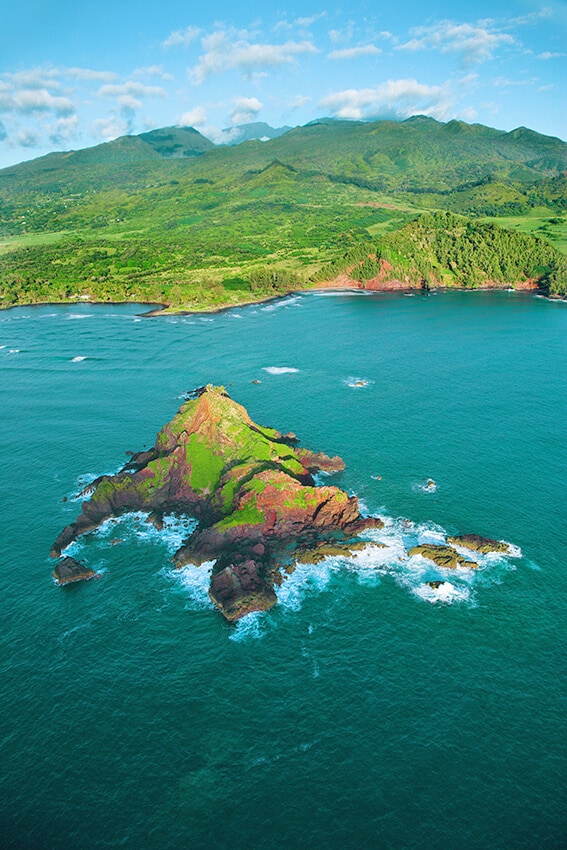 Panorama della costa dell'isola di Maui alle Hawaii