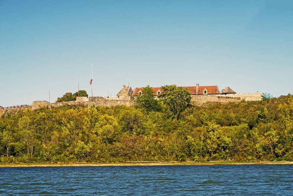 Panoramica su Fort Ticonderoga in autunno