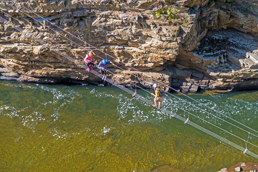 Trekking sospesi sul fiume all'Ausable Chasm