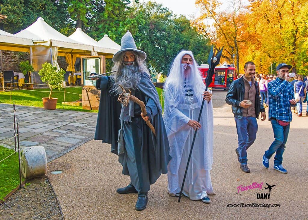 Lord of the Rings Cosplayers in Lucca in autumn