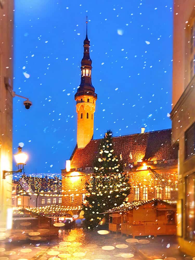 Snow in Tallinn for Christmas