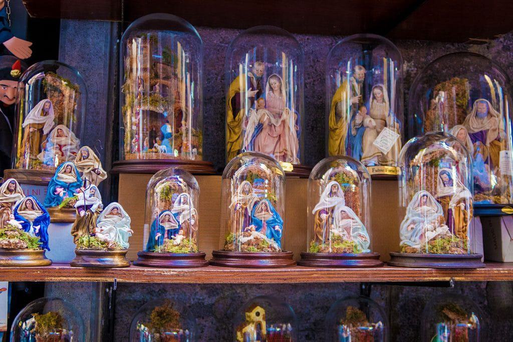 Per Tutto Il Mondo E Natale.San Gregorio Armeno Natale A Napoli Travelling Dany