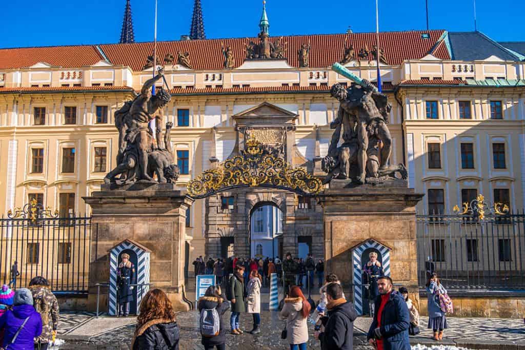 Prague Itinerary 2 days | Crowds gathered around the entrance to Prague Castle