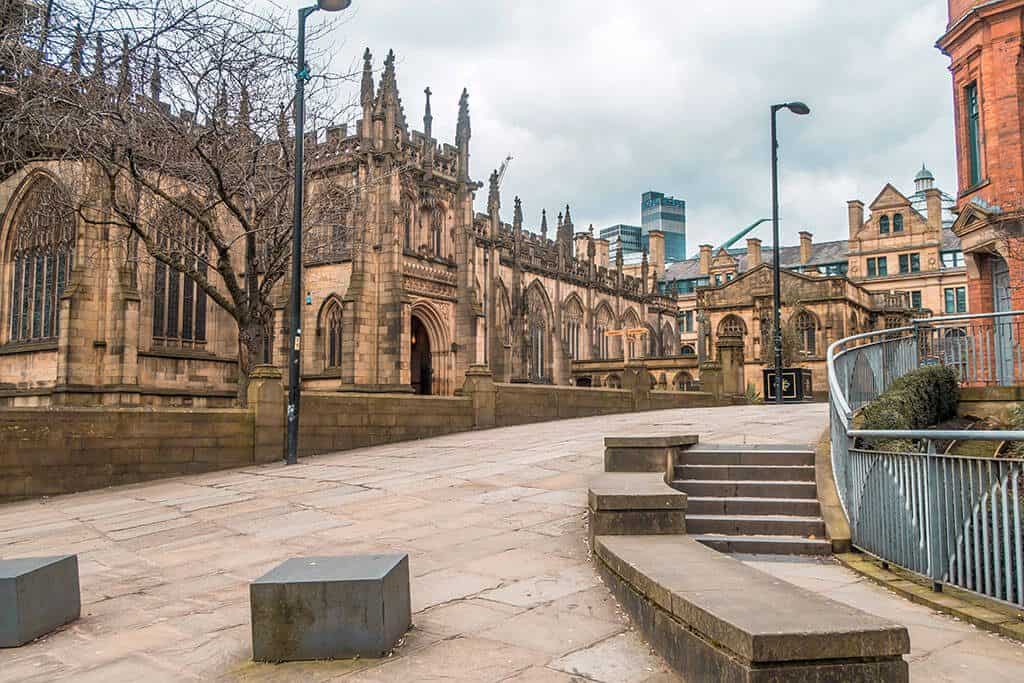 The best Manchester Tour (cool, fun and self-guided) - View of the Manchester Cathedral