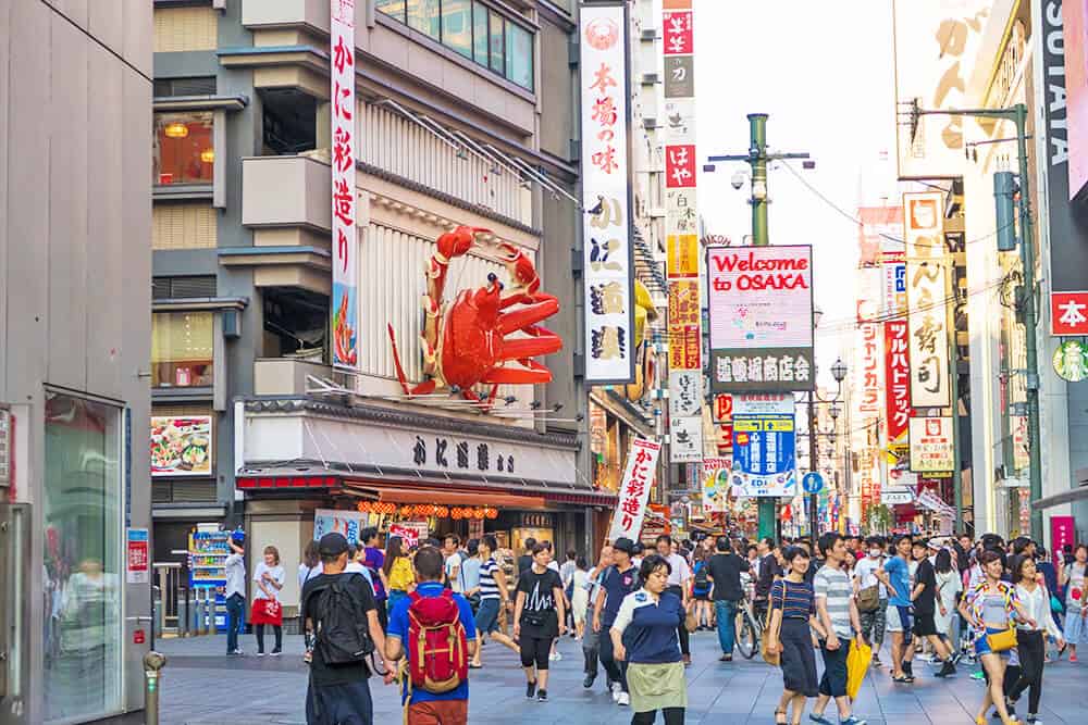 Viaggio in Giappone - Kani Douraku il famoso ristorante a base di portate di granchio a Dotonbori, Osaka