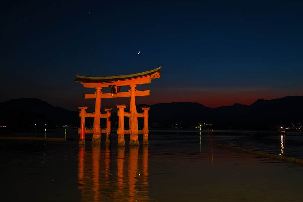 Things to do in Miyajima | The fabulous floating torii in Miyajima at night 