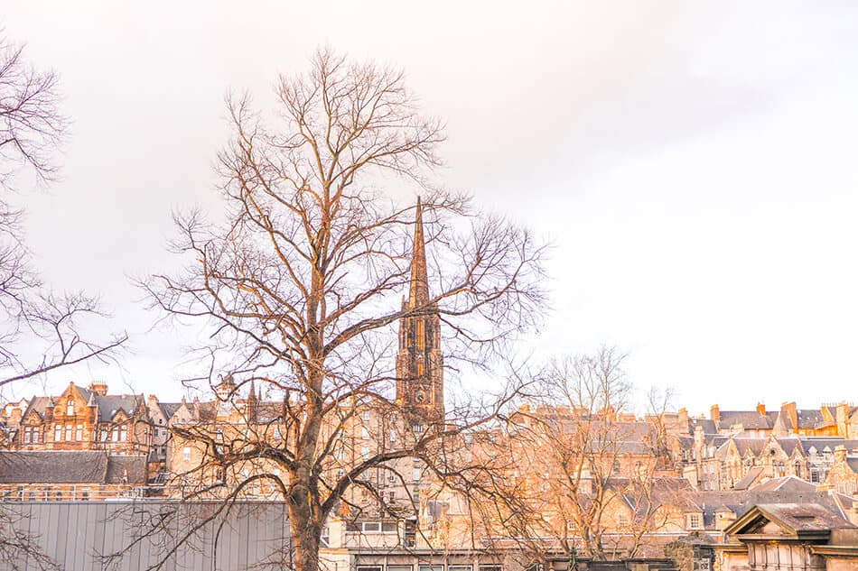 Edinburgh Old Town at sunset during a Harry Potter walking tour in Scotland