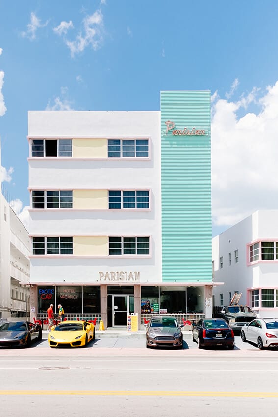 L'edificio del Parisian Hotel a Miami