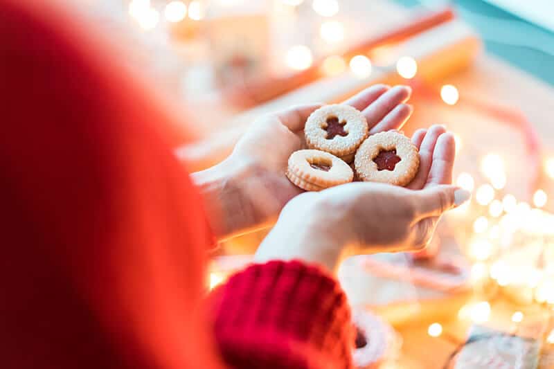 Shortbread cookies are some of the most loved Christmas desserts in Italy