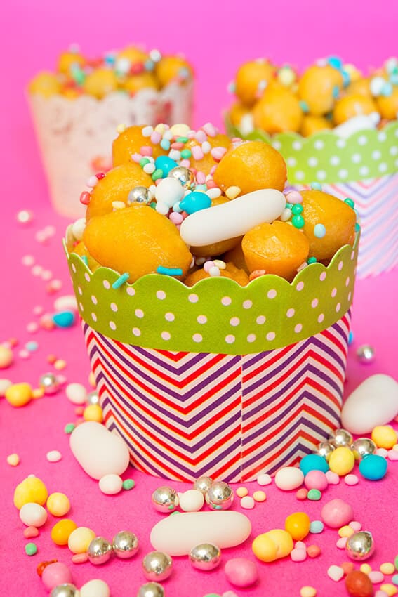 Gli struffoli napoletani sono ottimi dolcetti di Natale