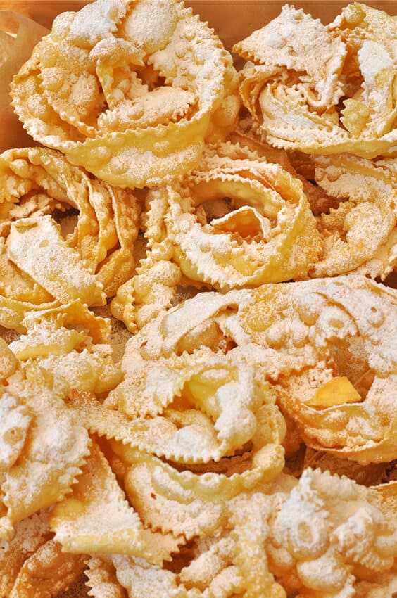 Traditional Cartellate from Puglia (Italy)