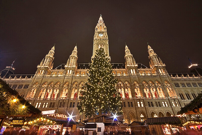 Rathausplatz in Vienna at December