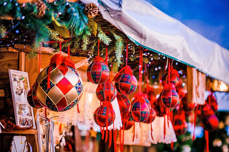 Italian Christmas ornaments at the Chrismas markets in Italy