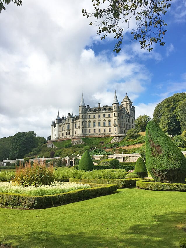 Panoramica di Dunrobin Castle in Scozia