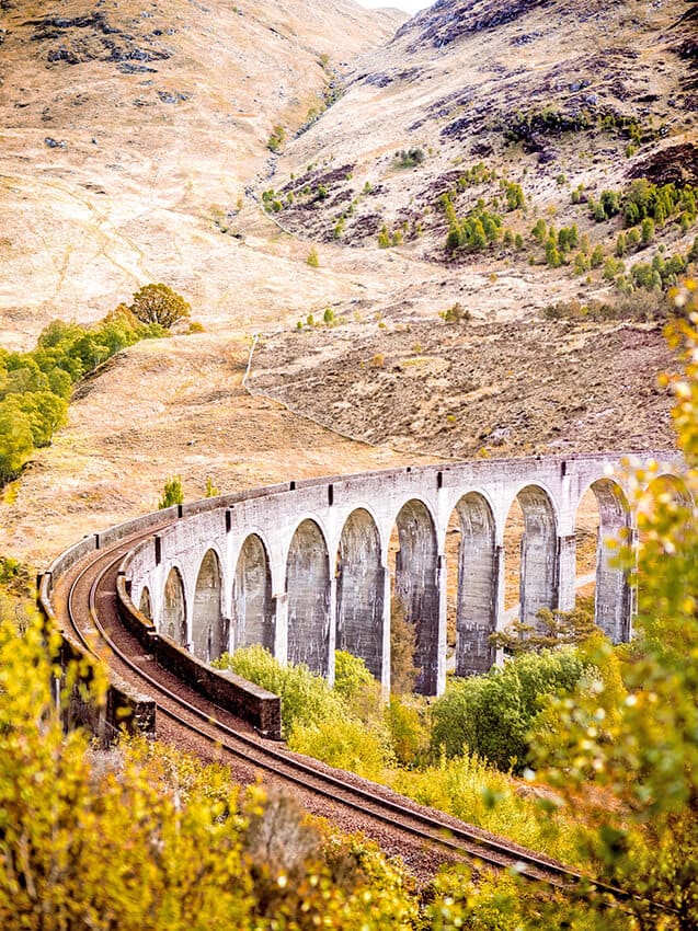 Il ponte del treno a vapore "di Harry Potter" in Scozia