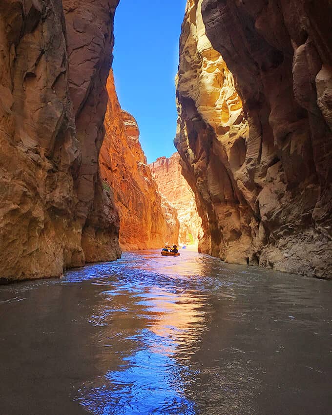 Floating on the Colorado river near Moab (Utah)