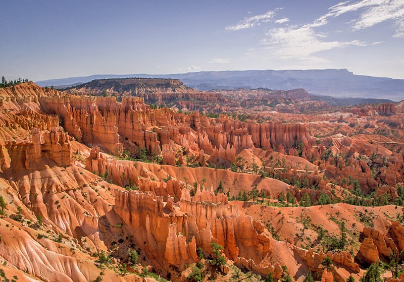 View from the Navajo Loop viewpoint at Bryce, Utah (USA)