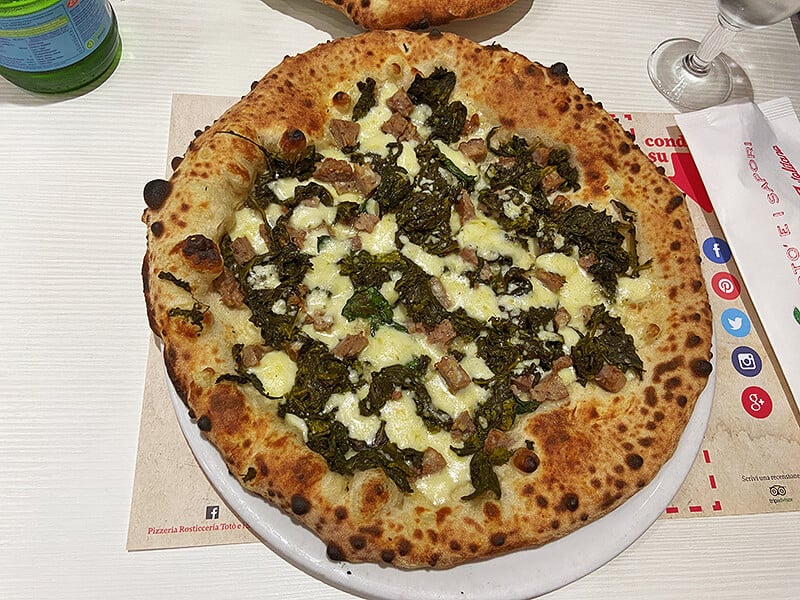 Neapolitan pizza salsicce e friarielli in Naples