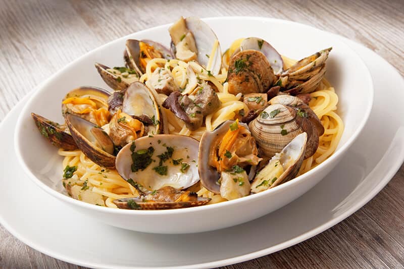 Italian spaghetti with clams