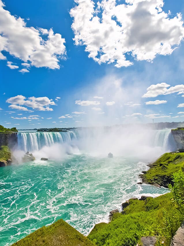 Niagara falls view on a sunny day