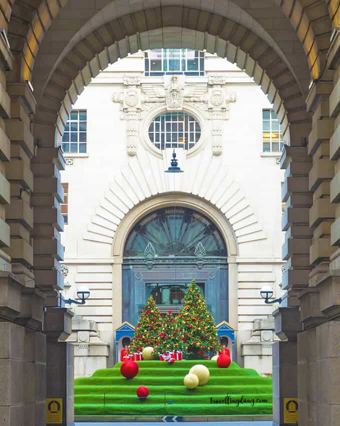 Giardino natalizio segreto all'hotel Marriott a Londra