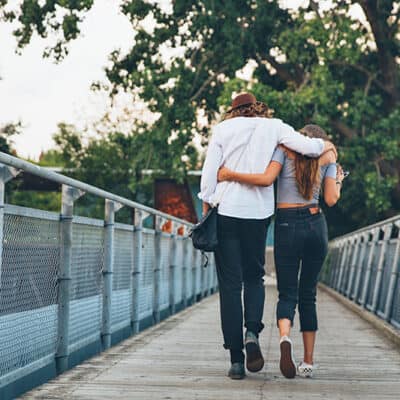 7 Benefits Of Traveling As a Couple & How to Harness them