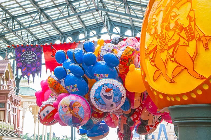 Halloween balloons and carved pumpkins at Disney World Orlando