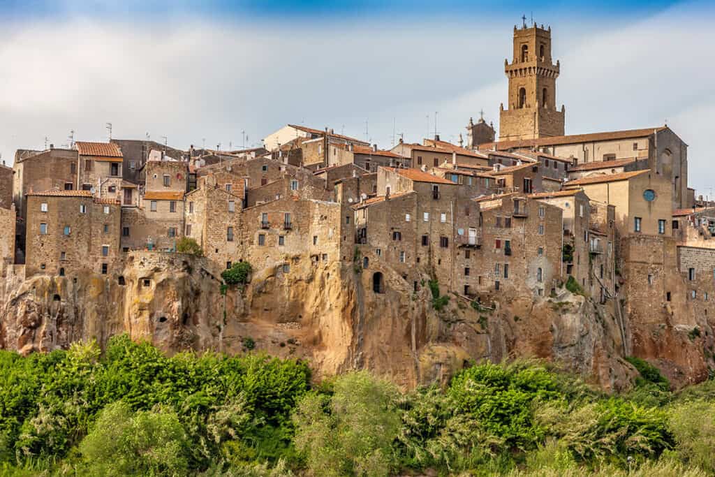 Il paesino di Pitigliano in Toscana