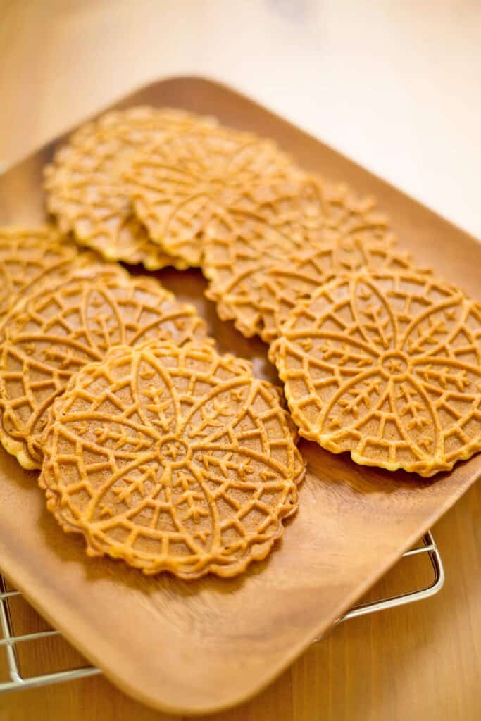 Abruzzese ferratelle cookies