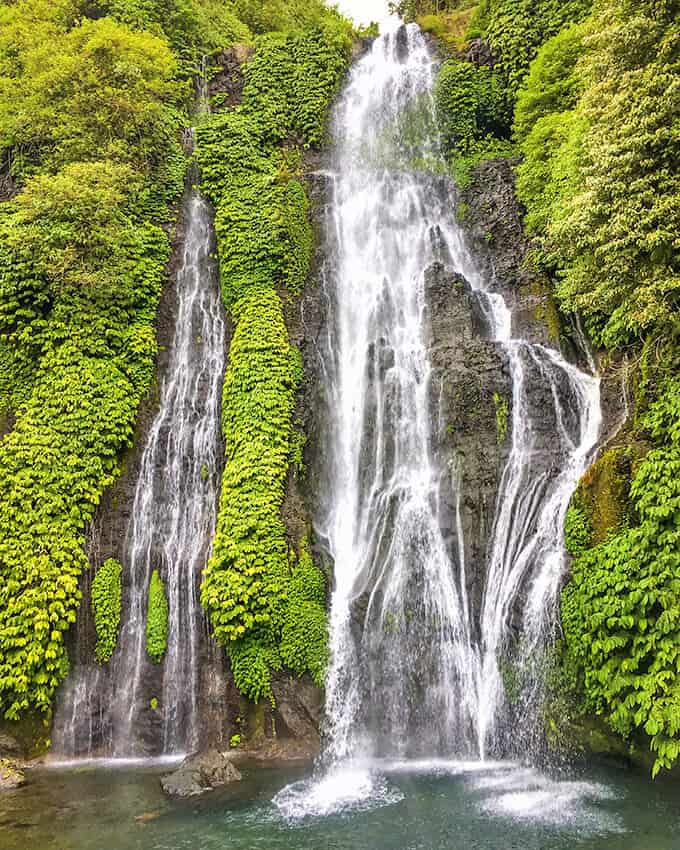 Waterfalls in Hawaii (USA)
