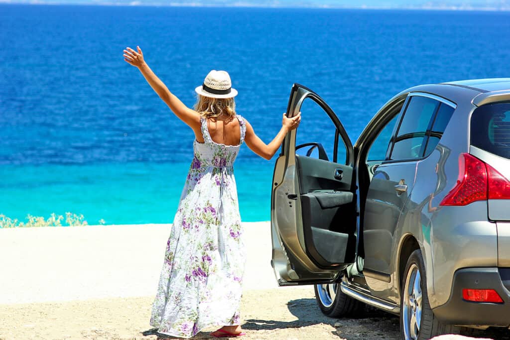 Woman on a scenic drive in Oahu 